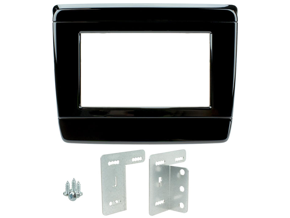 Connects2 CT23IZ06 Piano Black Double DIN Fascia for Isuzu D-Max 2020>