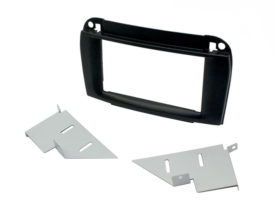 Connects2 CT23MB22 Mercedes CL 1999> 2006 Black Double DIN Fascia